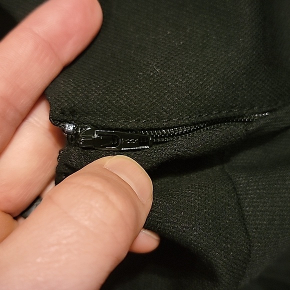 Black Dress - Picture 4 of 6